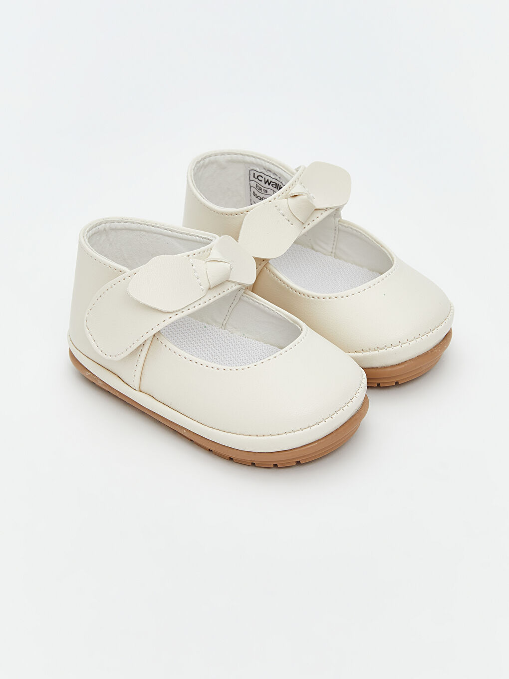 Bej Fiyonk Detaylı Kız Bebek İlk Adım Ayakkabısı