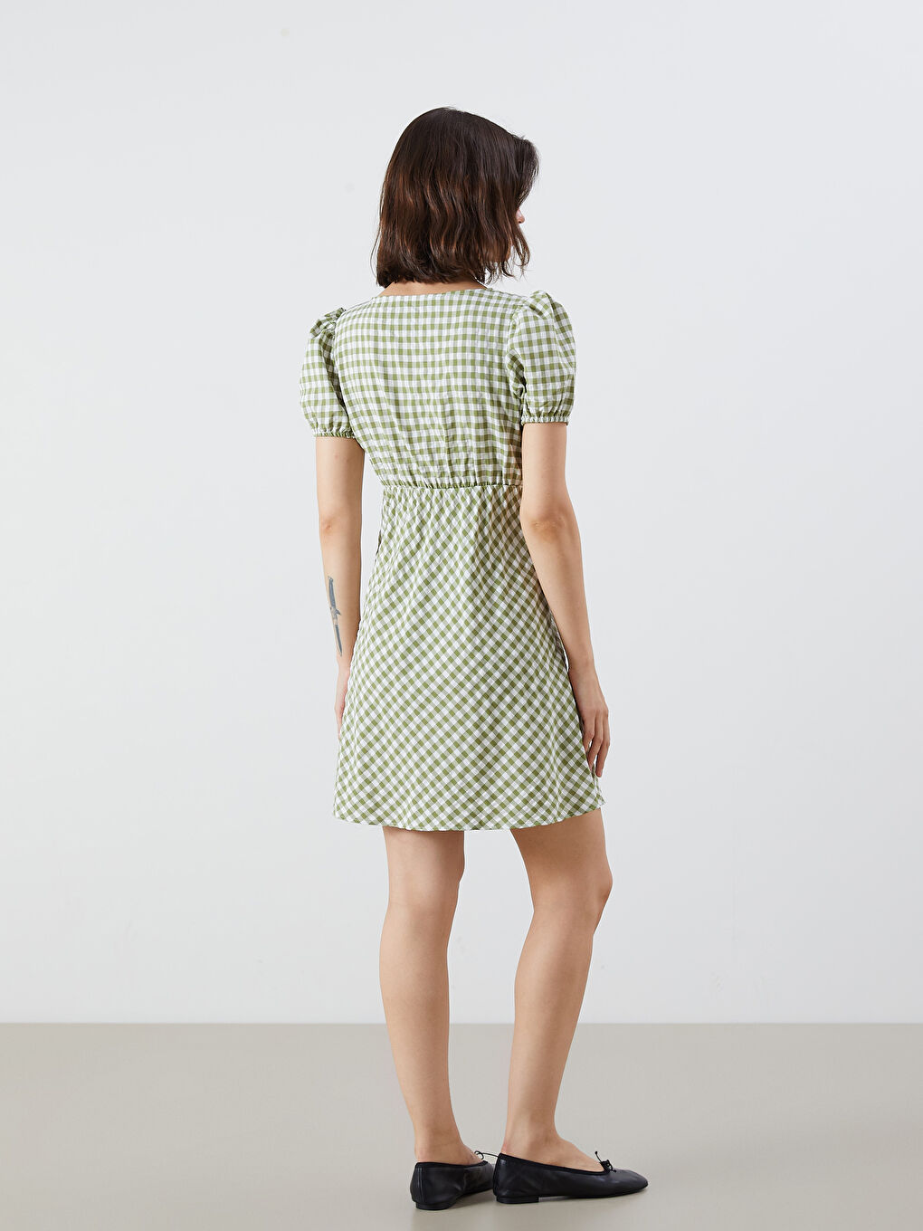 Balloon Sleeve Plaid Fitted Waist Mini Dress-3