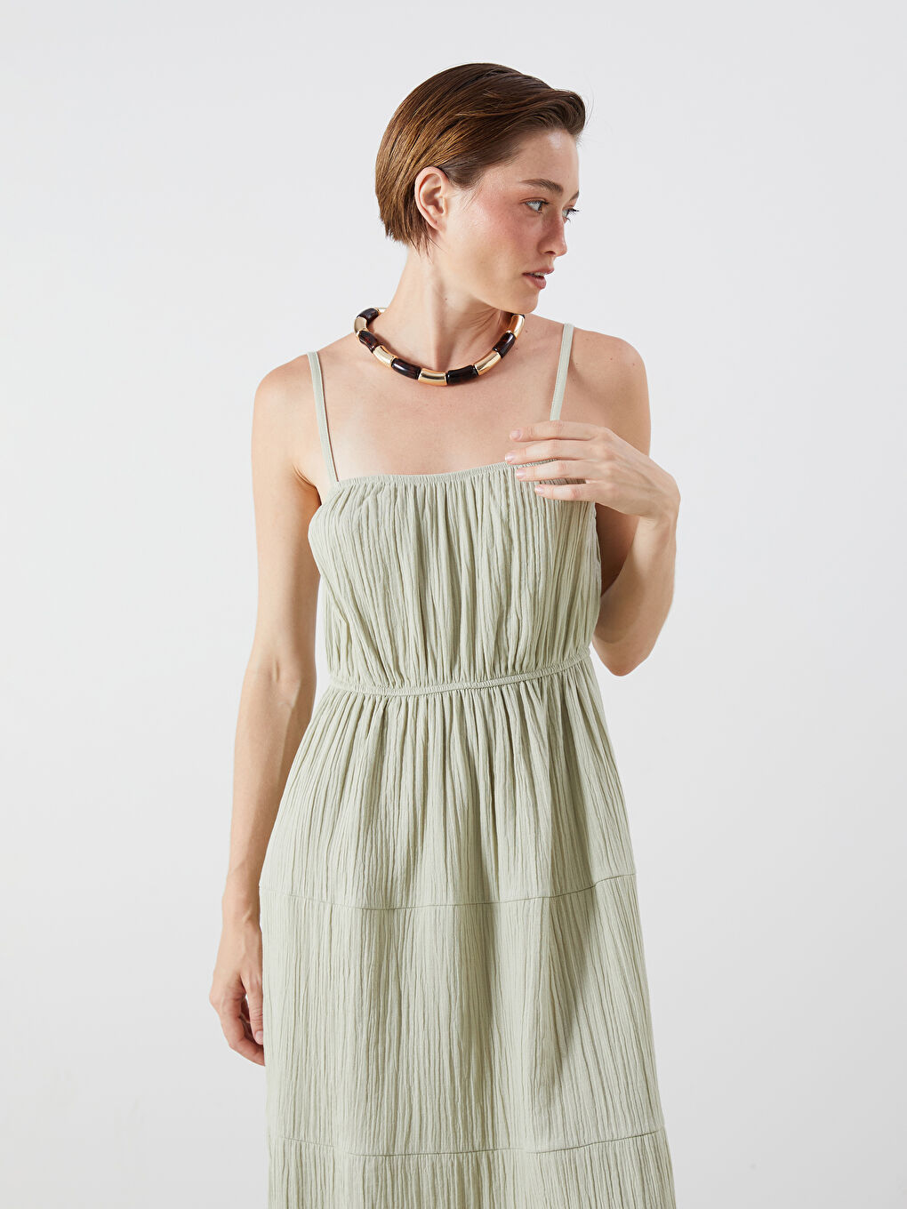 Yeşil U Yaka Büzgülü A Kesim Müslin Elbise-1