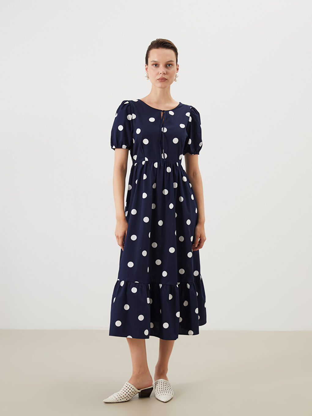 Lacivert Bağlamalı Yaka Puantiyeli Belden Oturtmalı Elbise-1