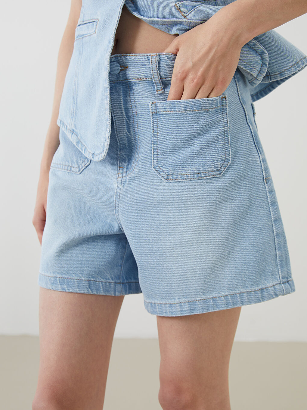 Regular Fit Women's Denim Shorts -S5QD19Z8-507