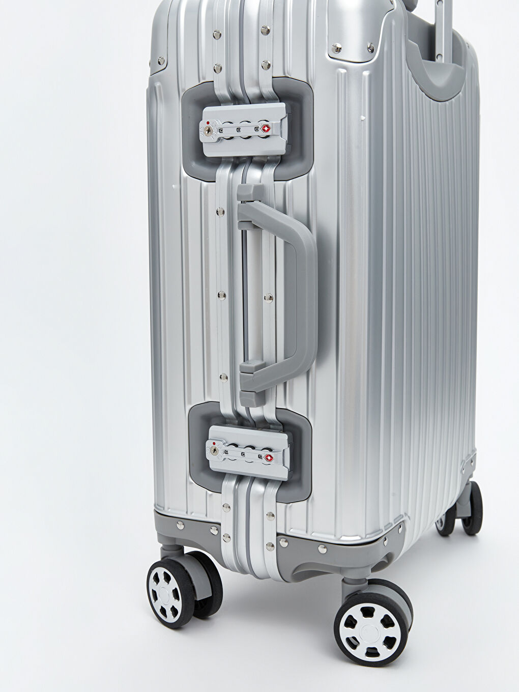 Gri Kilit Detaylı Küçük Boy Valiz-2