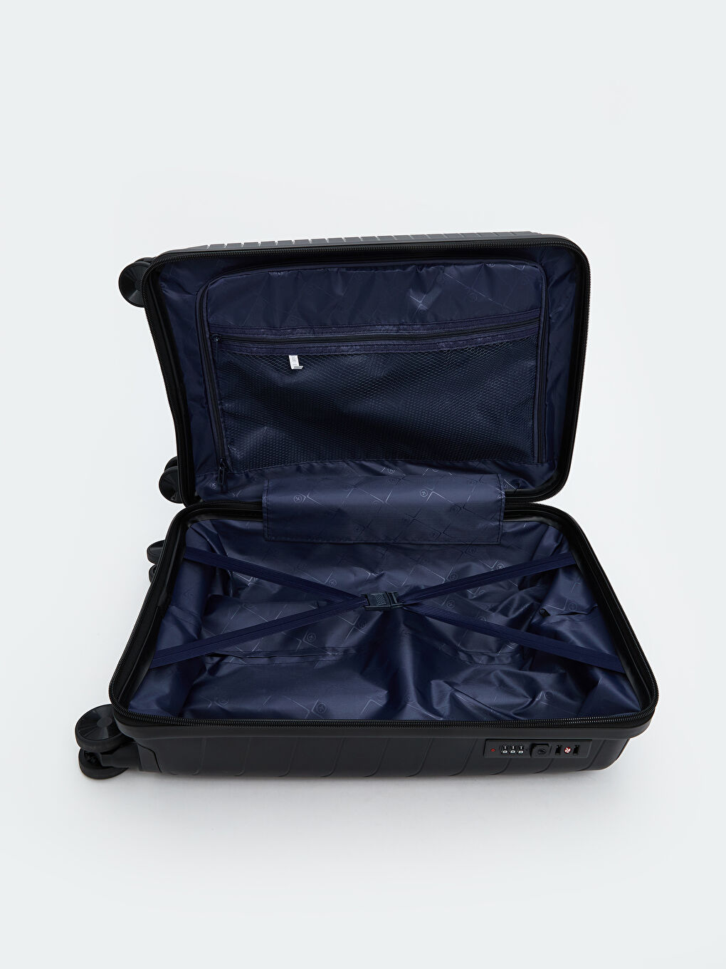 Siyah Kilit Detaylı Küçük Boy Valiz-3