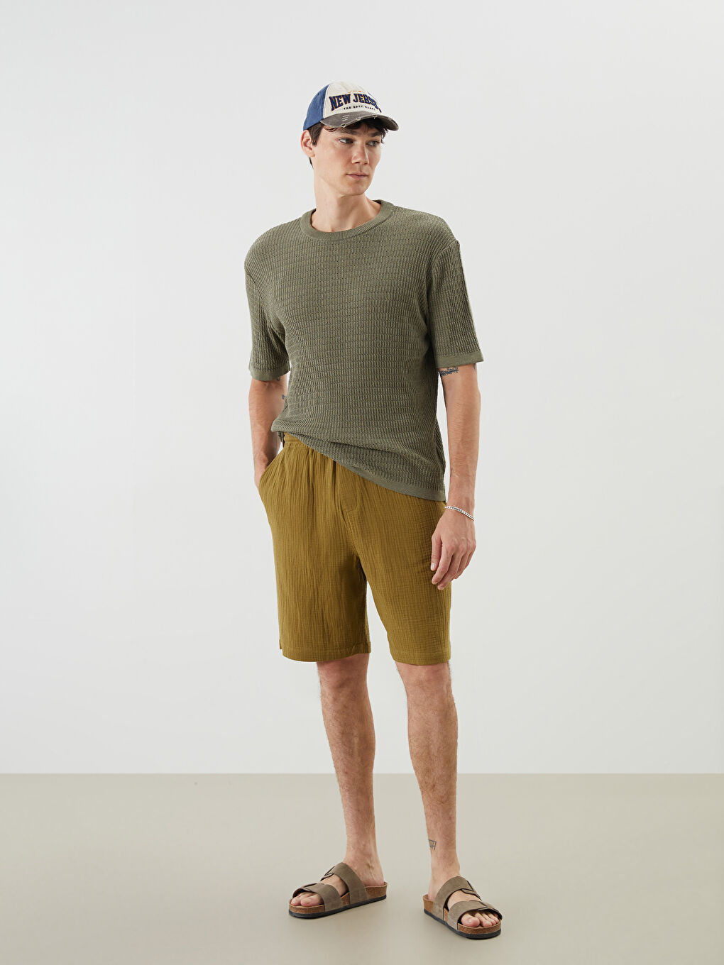 شورت موسلين بقَصَّة واسعة للرجال