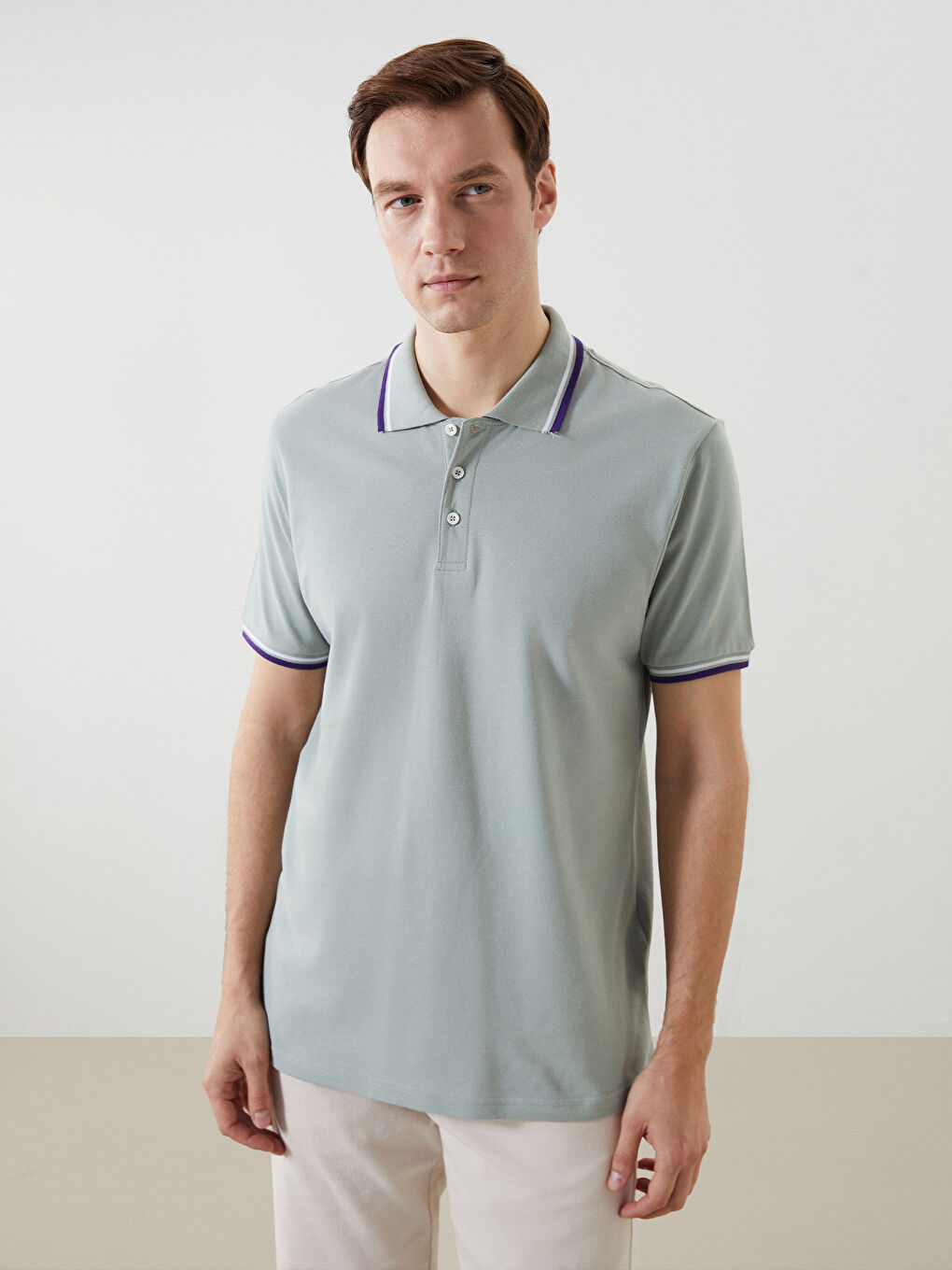 تيشيرت أخضر رجل