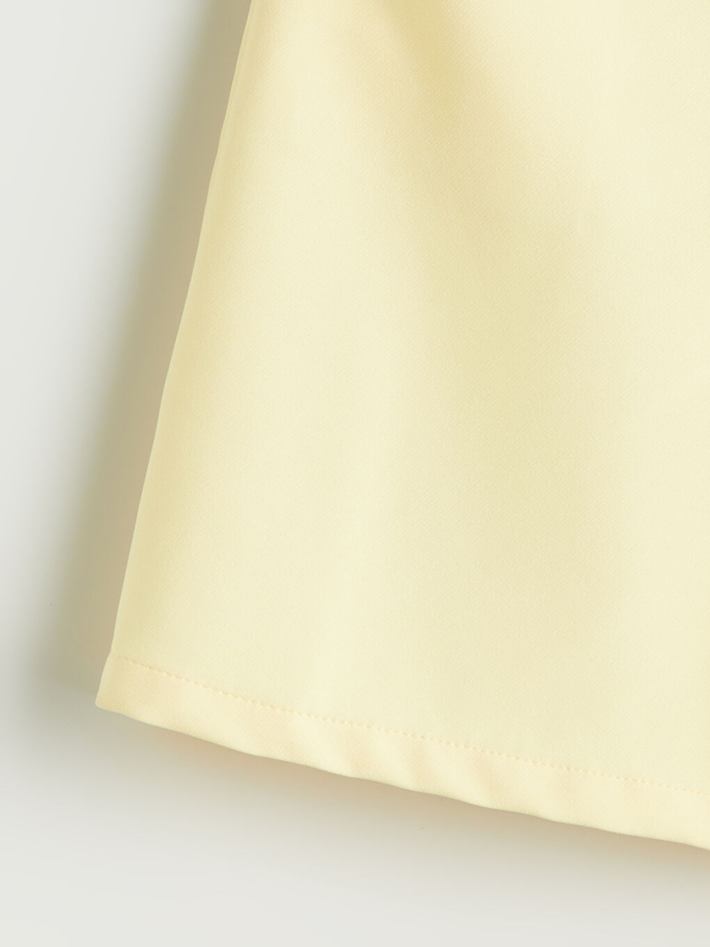 شورت اصفر بنت-1