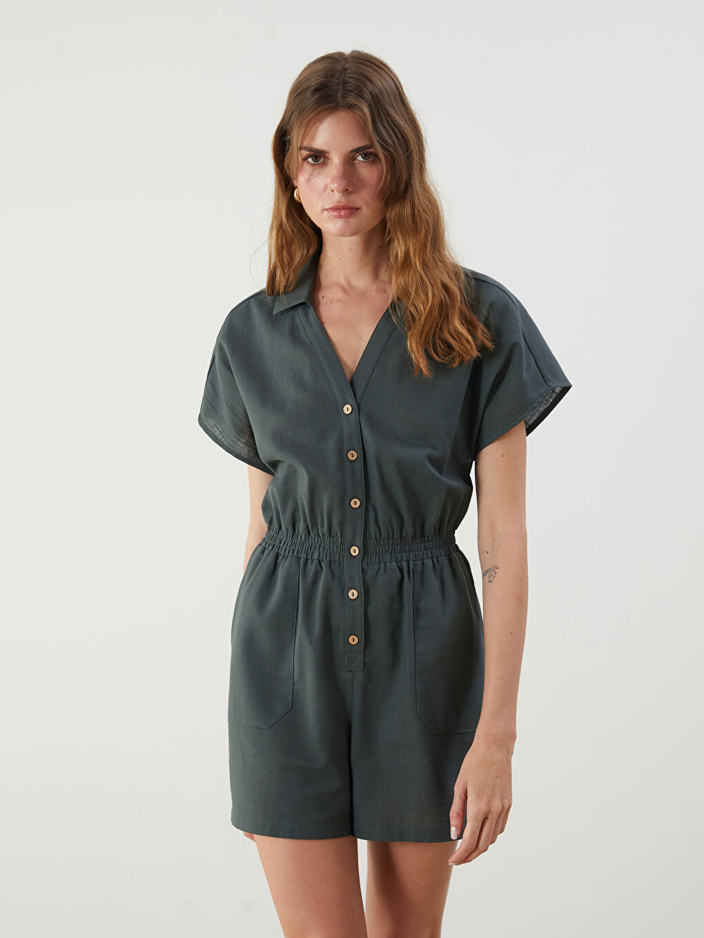 Yeşil Gömlek Yaka Düğmeli Kadın Şort Tulum-1