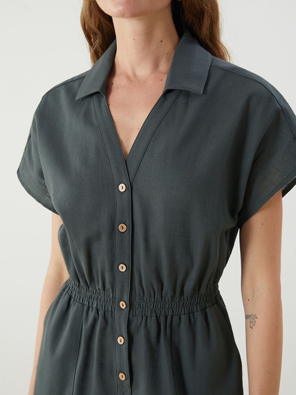 Yeşil Gömlek Yaka Düğmeli Kadın Şort Tulum-2