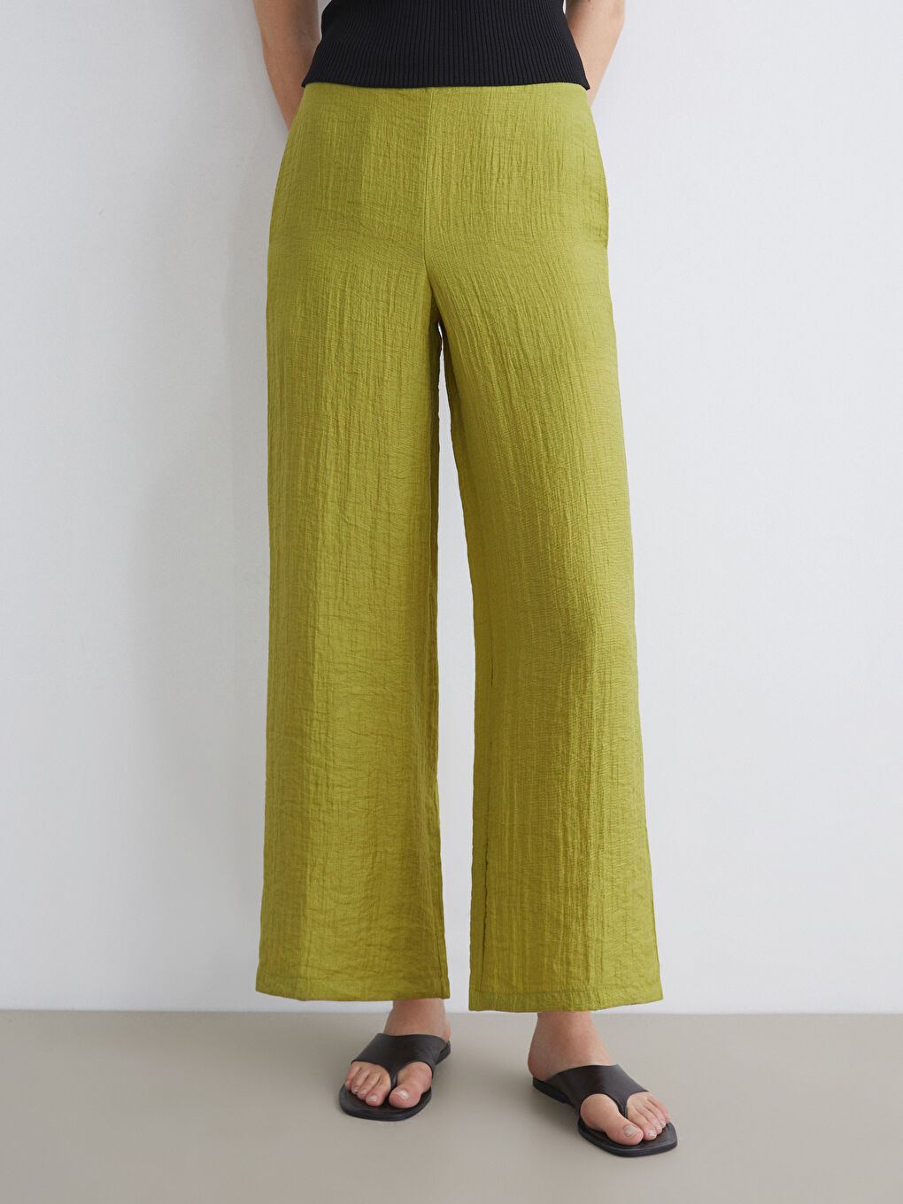LCWAIKIKI Classic Elasticated Waist Linen-Look Women's Trousers -S5QE85Z8-SQ5