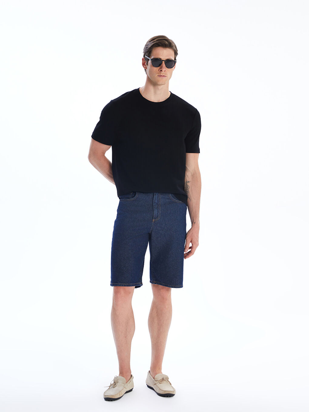 Siyah Bisiklet Yaka Erkek Tişört-1