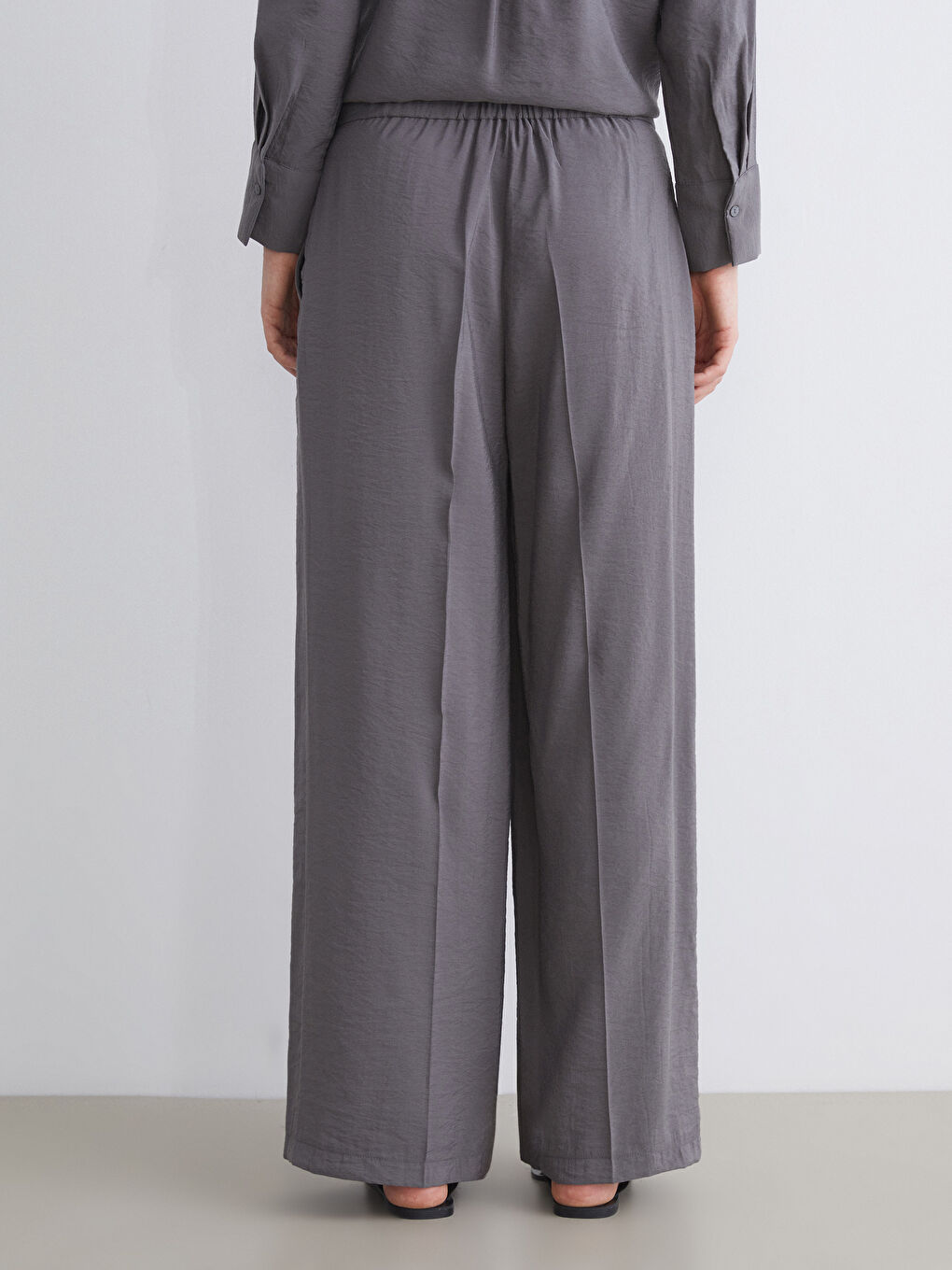Elastic Waist Modal Blend Women's Pleated Trousers-3