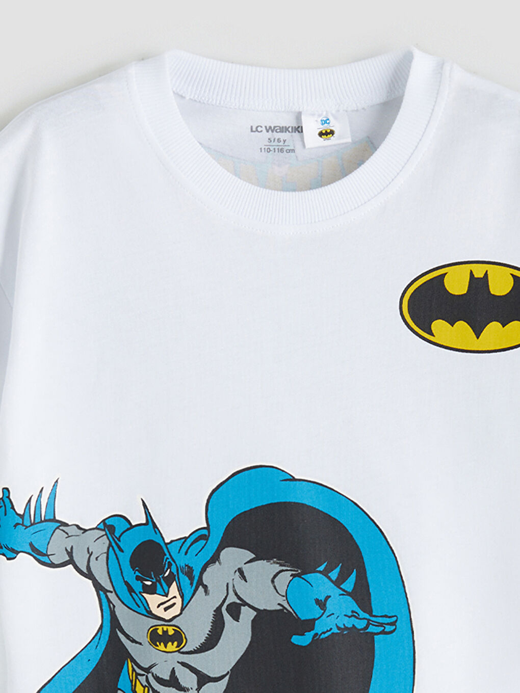 تیشێرتی چاپکراوی باتمان - یه‌خه‌ خڕ - بۆ کوڕان-3