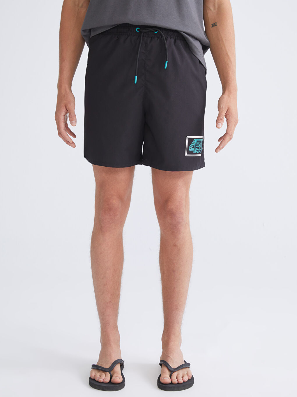 Siyah Kısa Boy Squid Game Baskılı Erkek Deniz Şortu-1