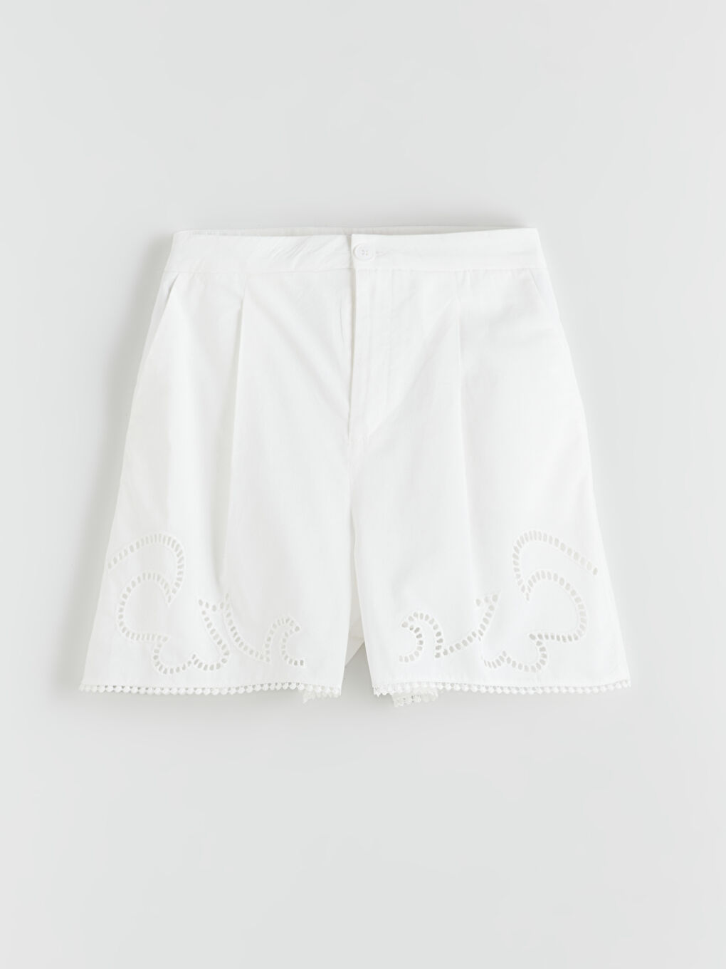 Beyaz Ajurlu Brode Kadın Şort-9