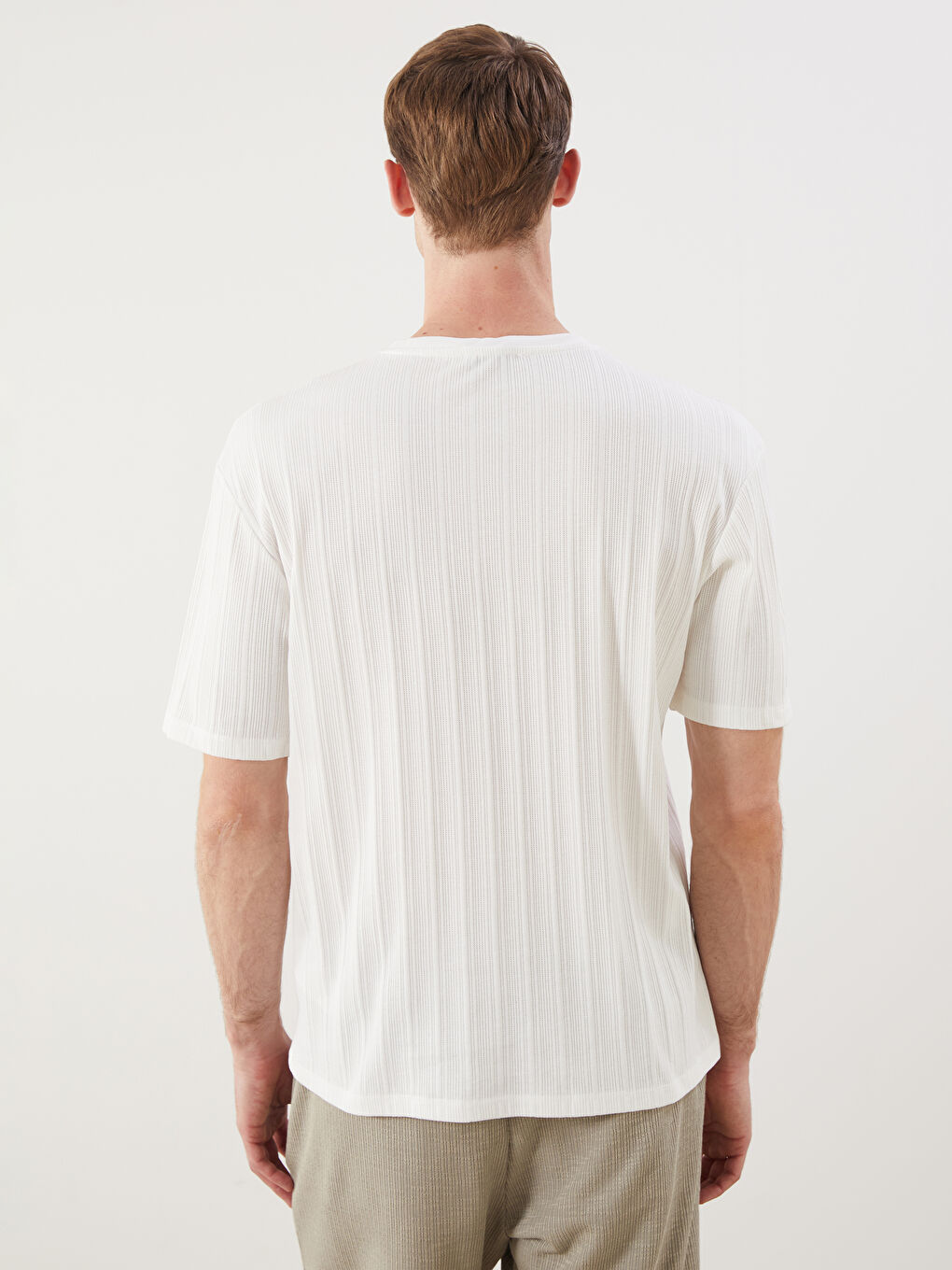 Ekru Bisiklet Yaka Erkek Dokulu Tişört-3