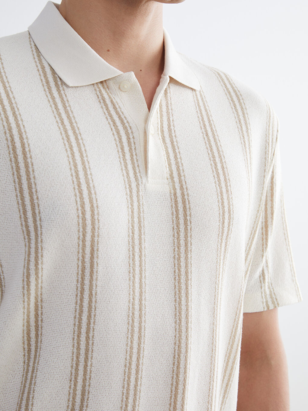 Ekru Polo Yaka Çizgili Erkek Tişört-2