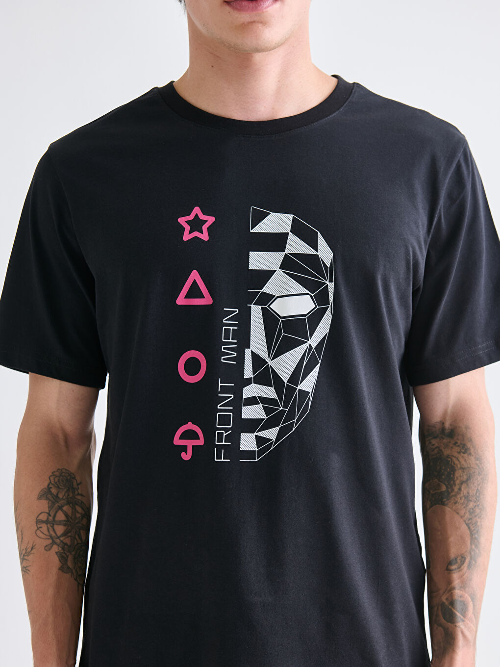 تي شيرت جيرسي مطبوع لعبة الحبار بياقة دائرية وكم قصير للرجال-4