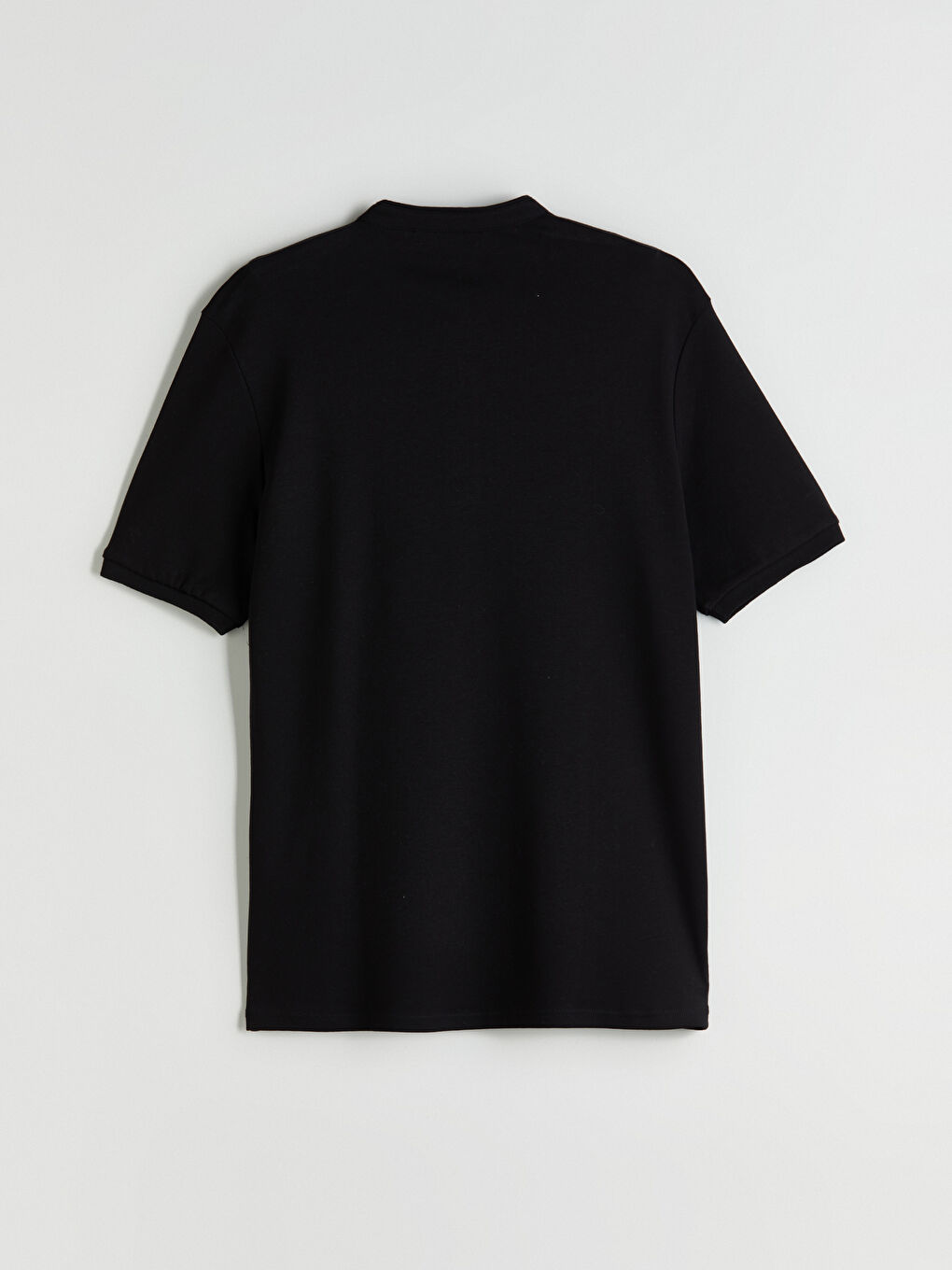 Siyah Hakim Yaka Erkek Tişört-5