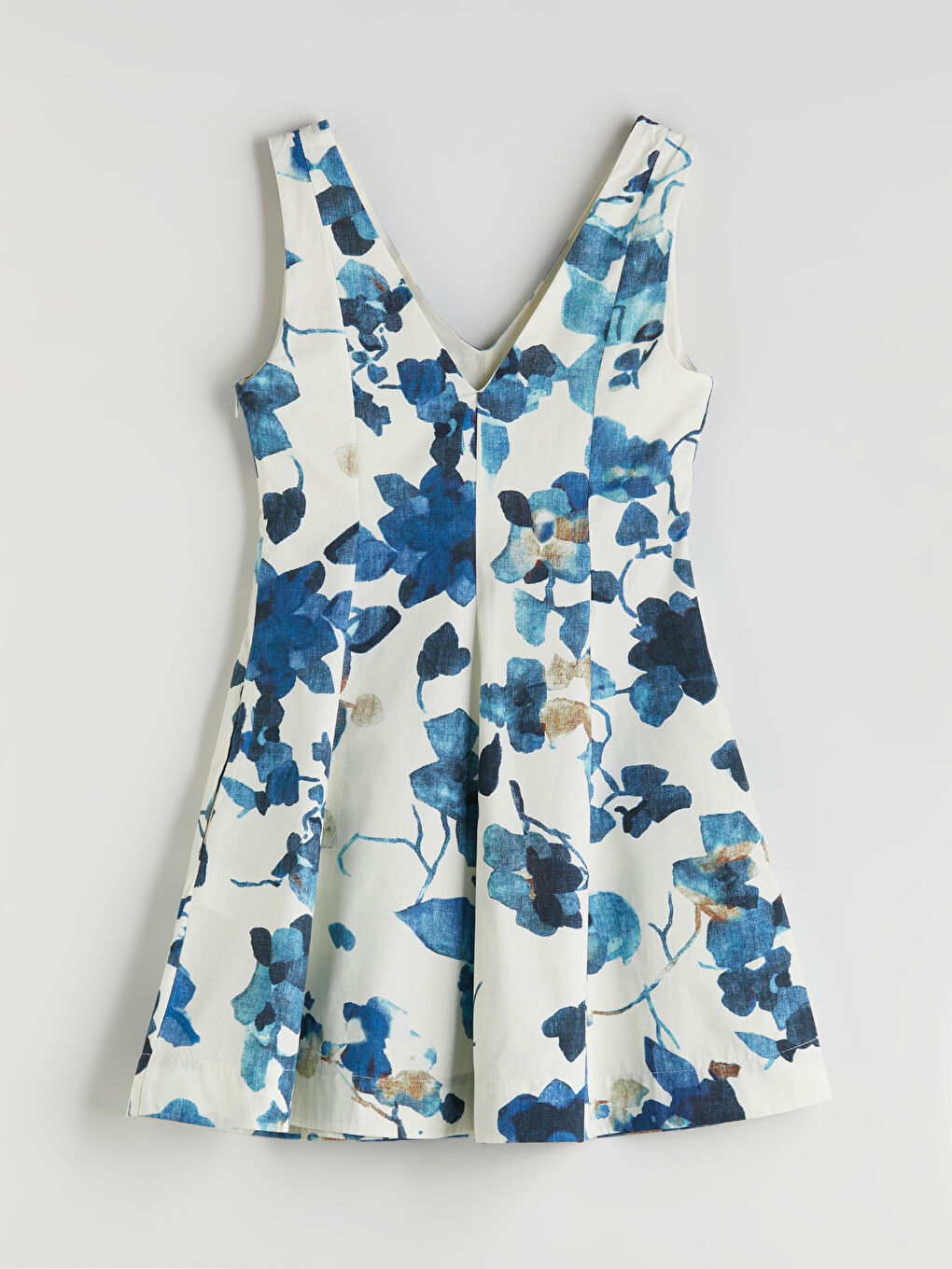 Mavi V Yaka Çiçekli Mini Elbise-5