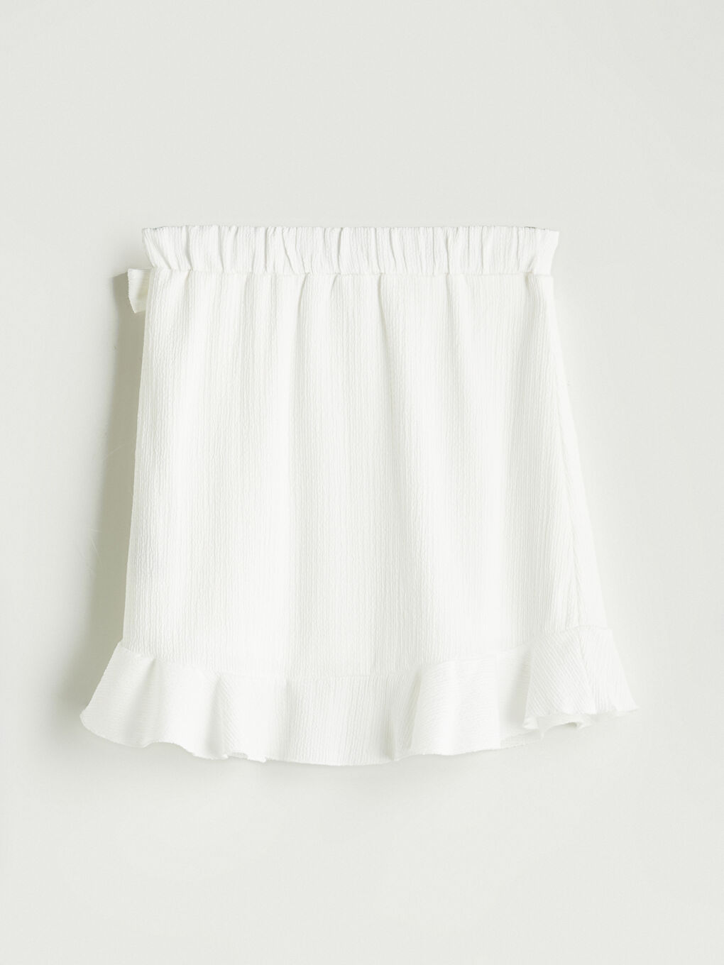 Beyaz Beli Lastikli Fırfırlı Mini Etek-5