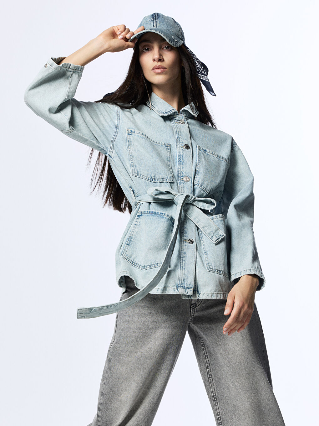 جاكيت جينز بياقة للسيدات-1