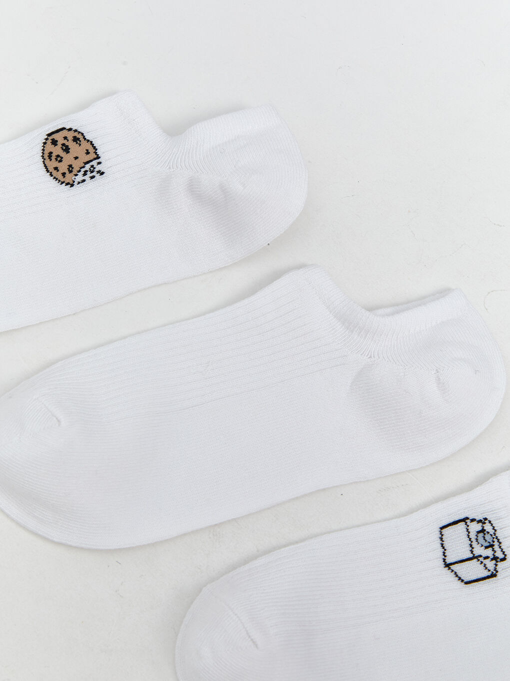 Ekru Baskılı Kadın Sneaker Çorap 5'li-1
