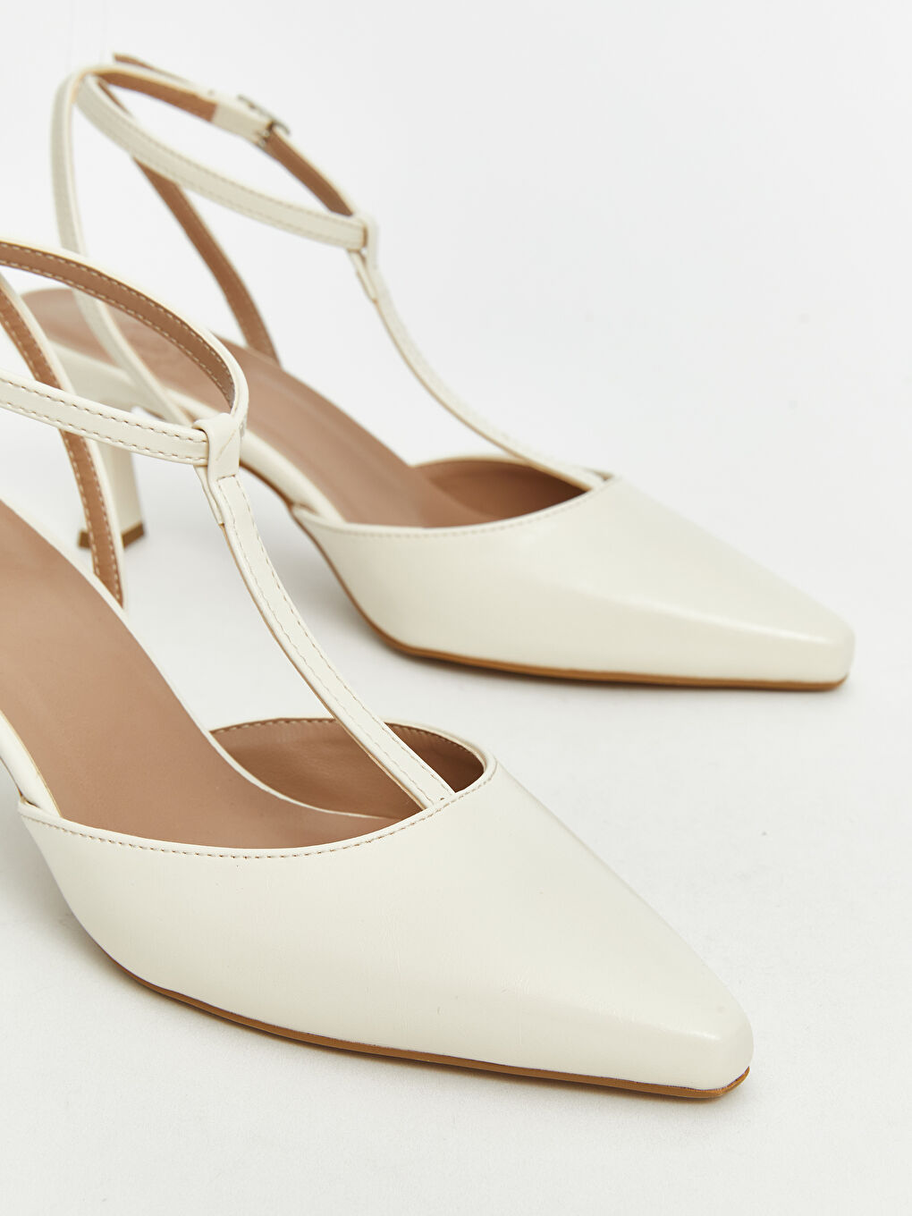 Bej Sivri Burun Kadın Topuklu Ayakkabı-2