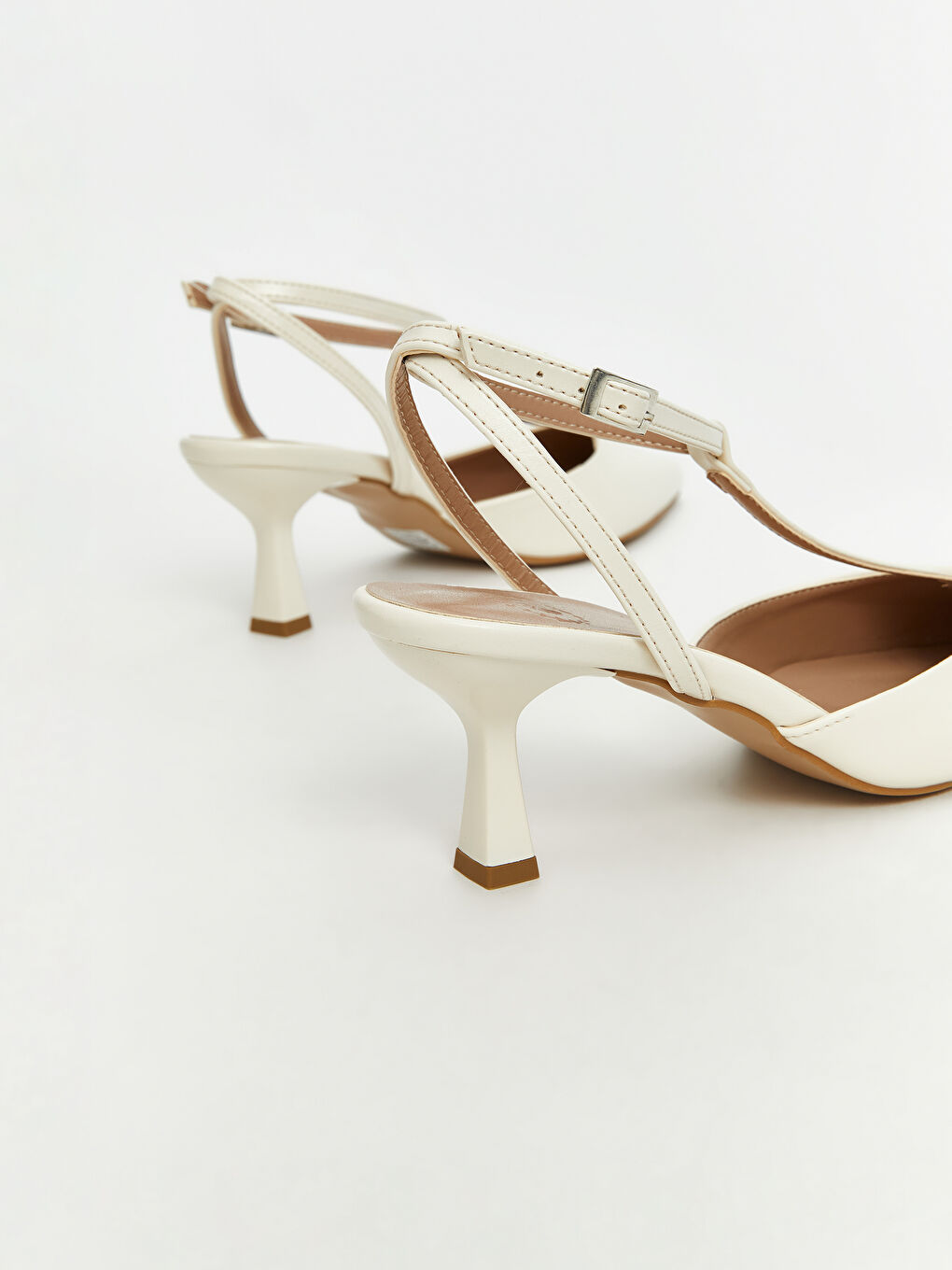 Bej Sivri Burun Kadın Topuklu Ayakkabı-4