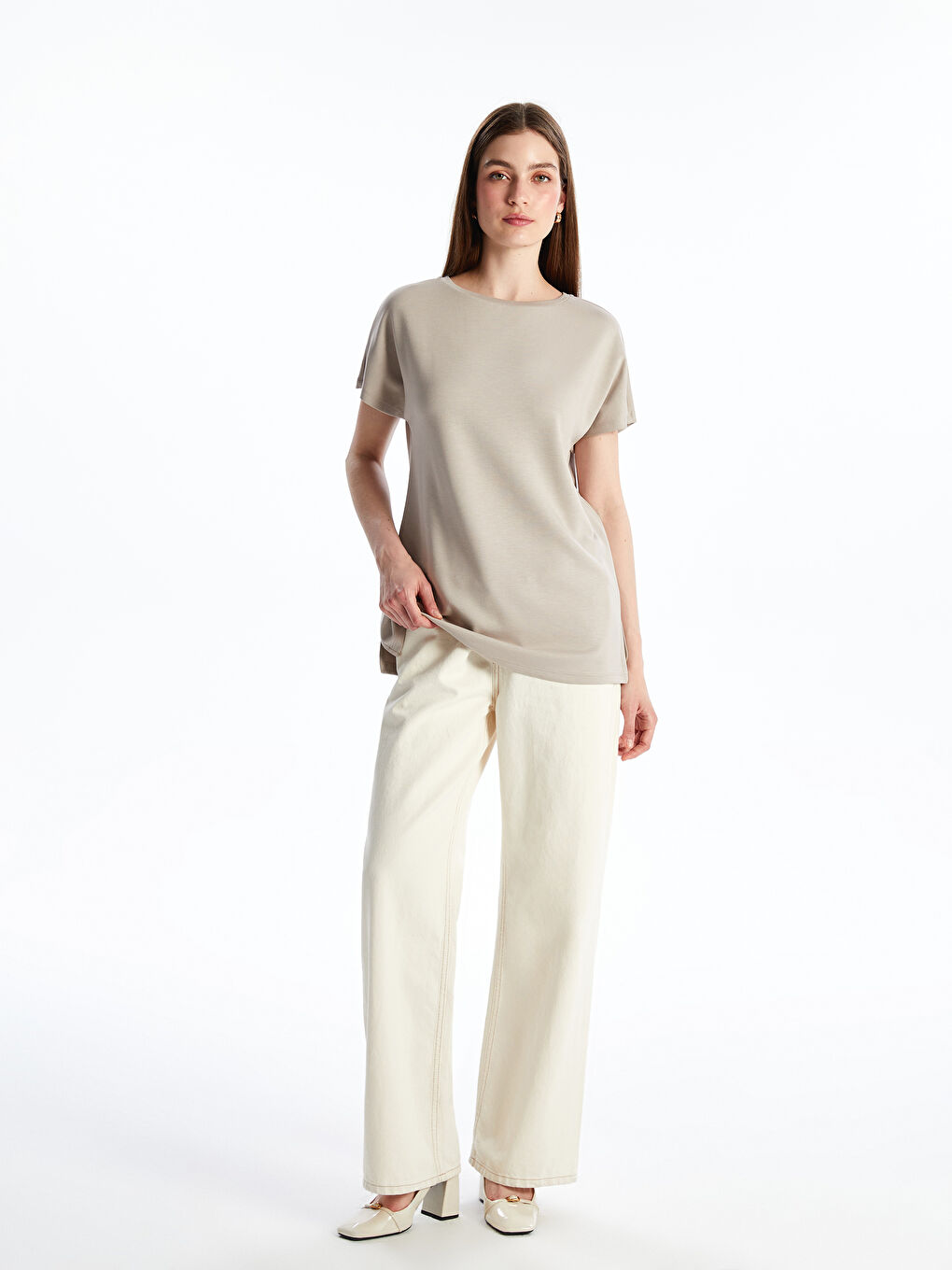 Gri Bisiklet Yaka Kadın Tişört-1