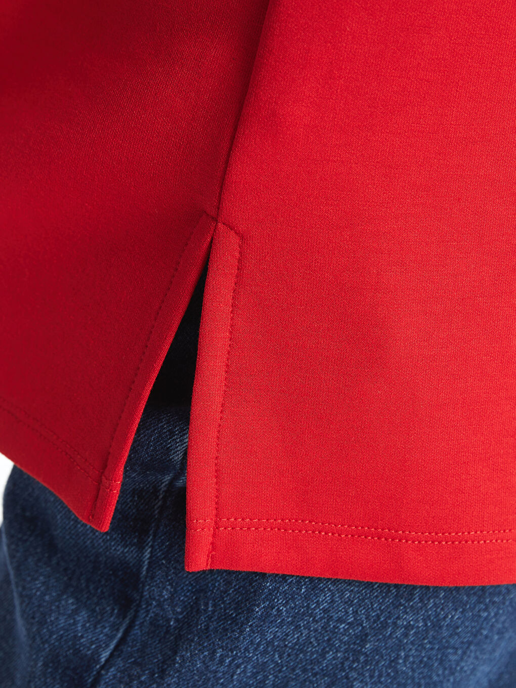 Kırmızı Bisiklet Yaka Kadın Tişört-2