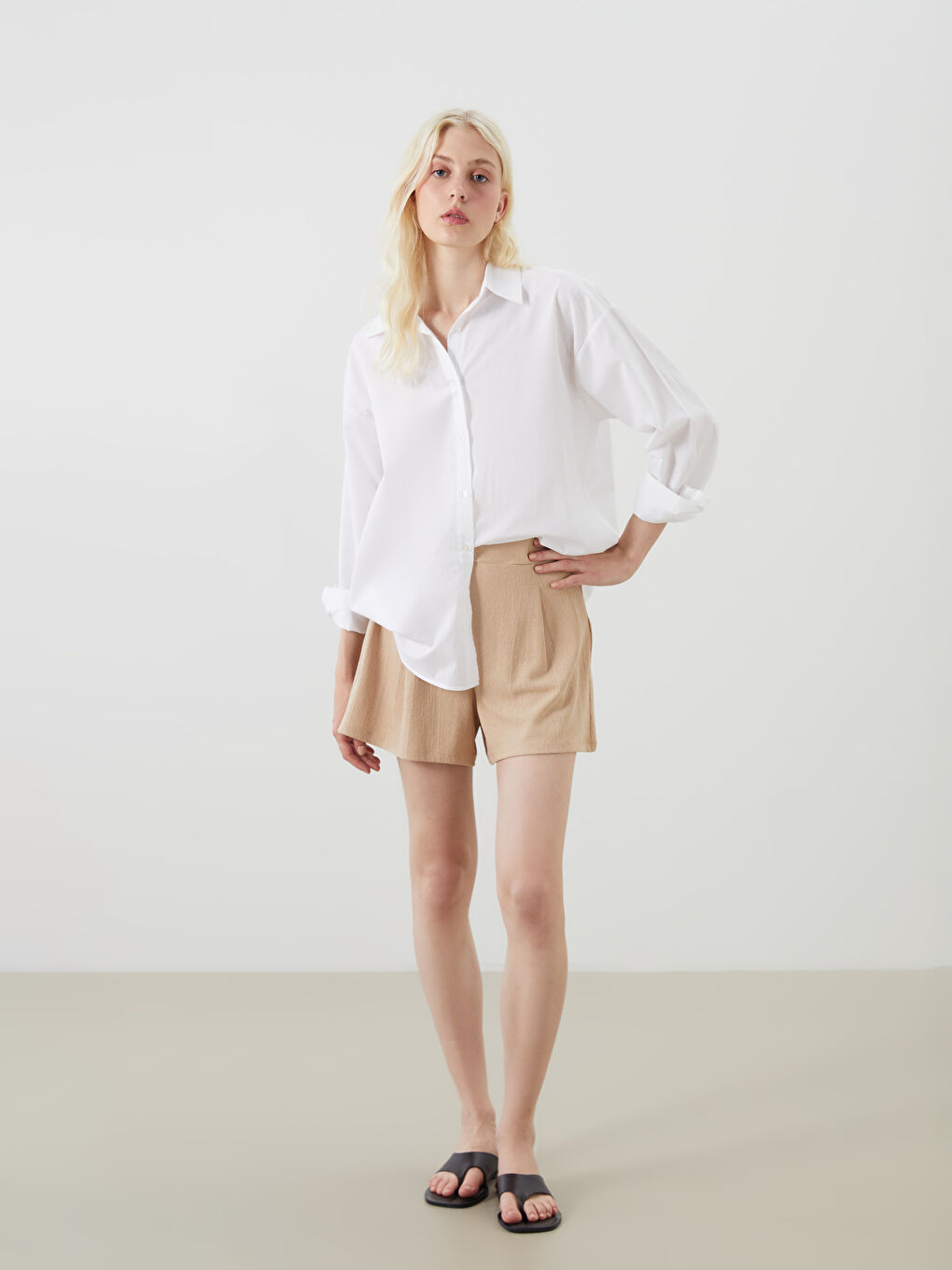Woman BEIGE Shorts -S5QI16Z8-FHL