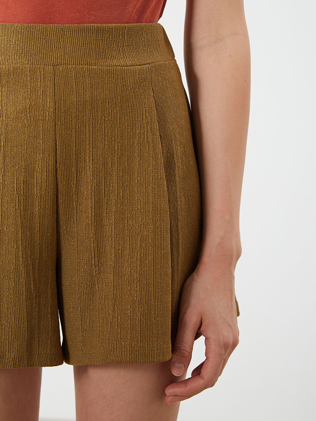 Woman KHAKI Shorts -S5QI16Z8-H9E