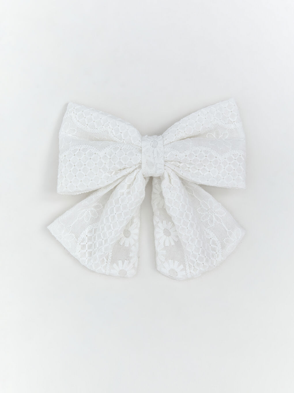 Beyaz Fiyonk Detaylı Kız Bebek Toka