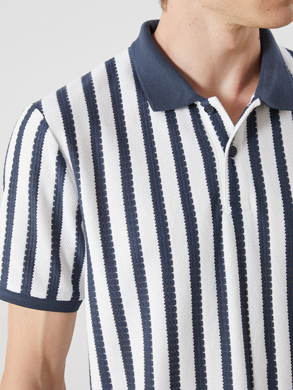 Lacivert Polo Yaka Çizgili Erkek Tişört-2