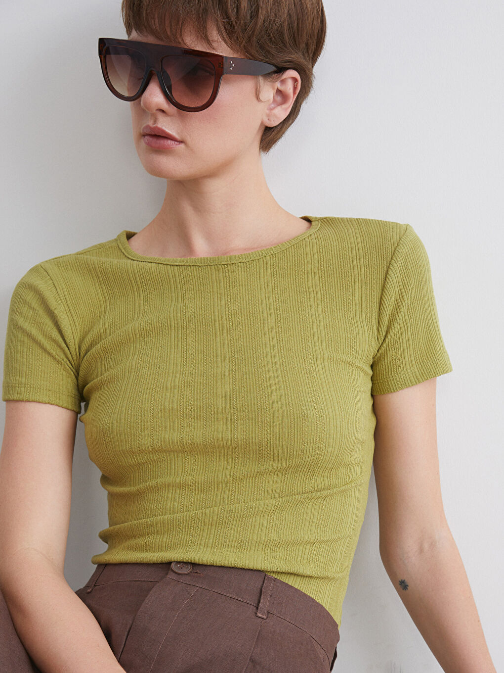 LCWAIKIKI Classic Crew Neck Textured Women's T-Shirt -S5QI81Z8-QYR