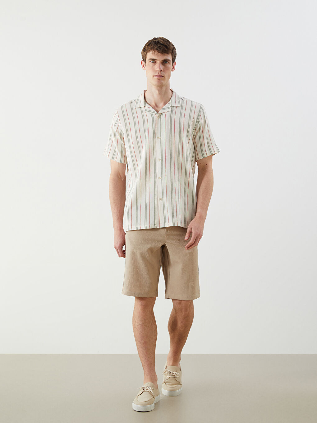 Bej Standart Kalıp Erkek Şort