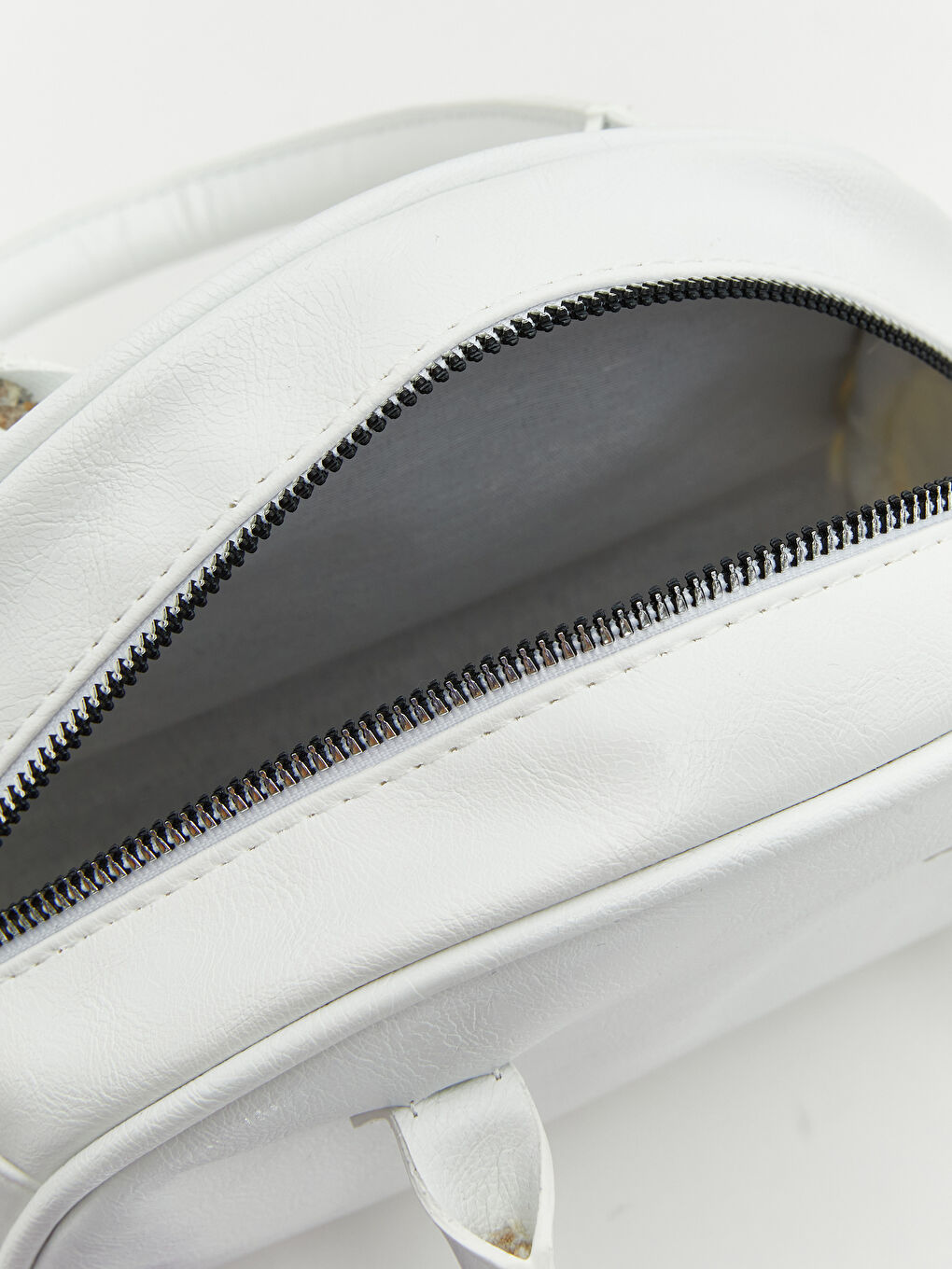 Beyaz Deri Görünümlü Kadın Omuz Çantası-9