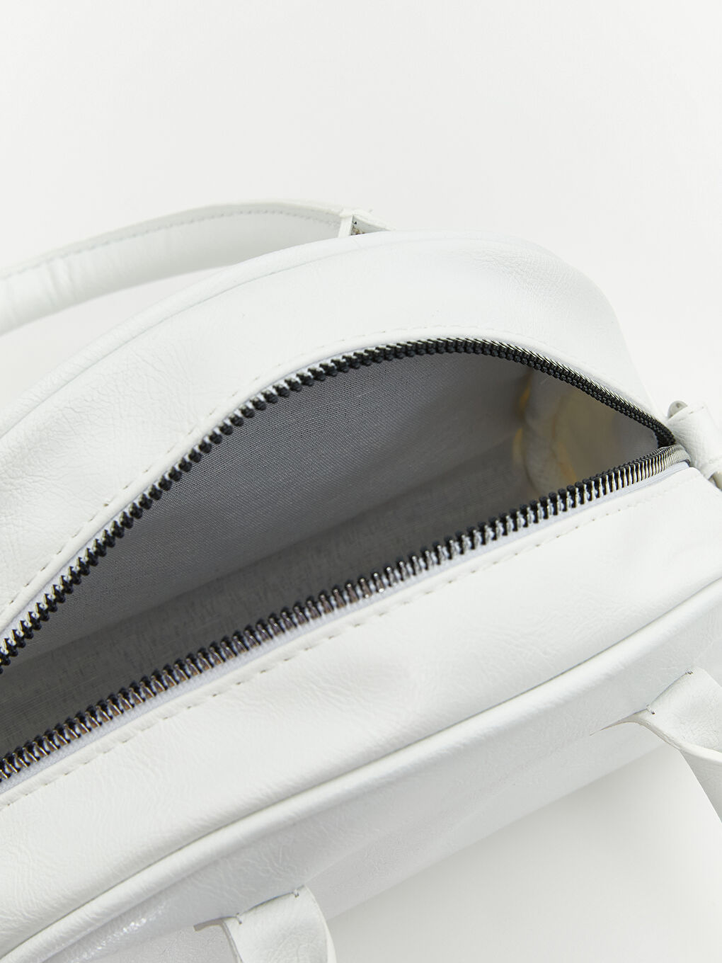 Beyaz Deri Görünümlü Kadın Omuz Çantası-3