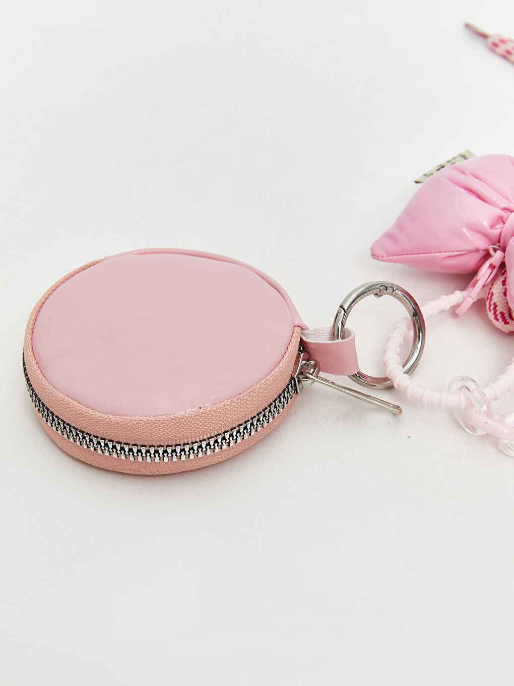 Fiyonk Detaylı Kadın Anahtarlık-1