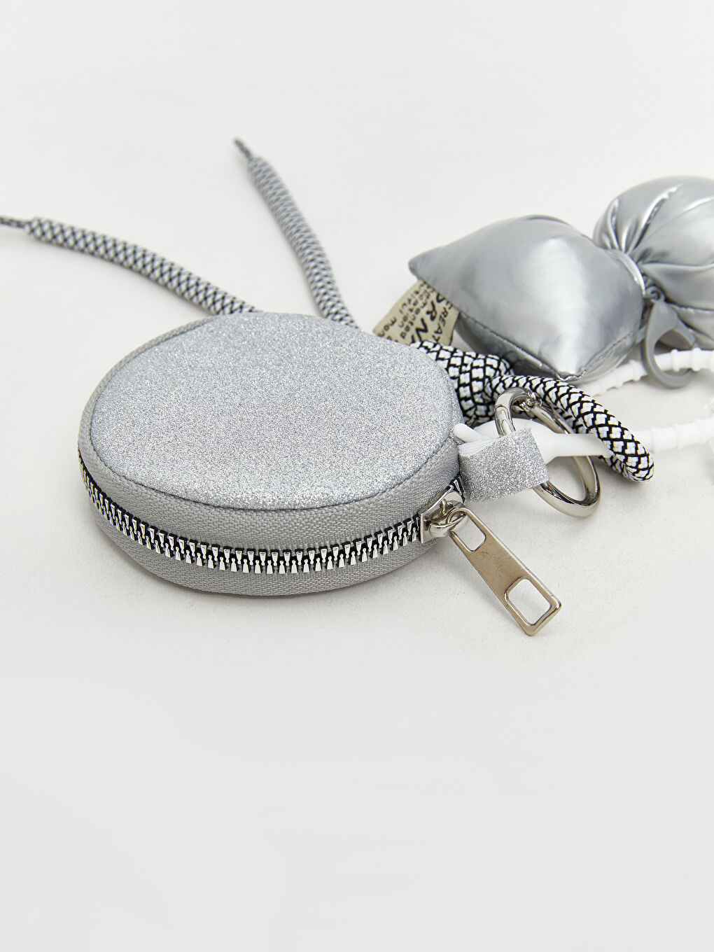 Fiyonk Detaylı Kadın Anahtarlık-1