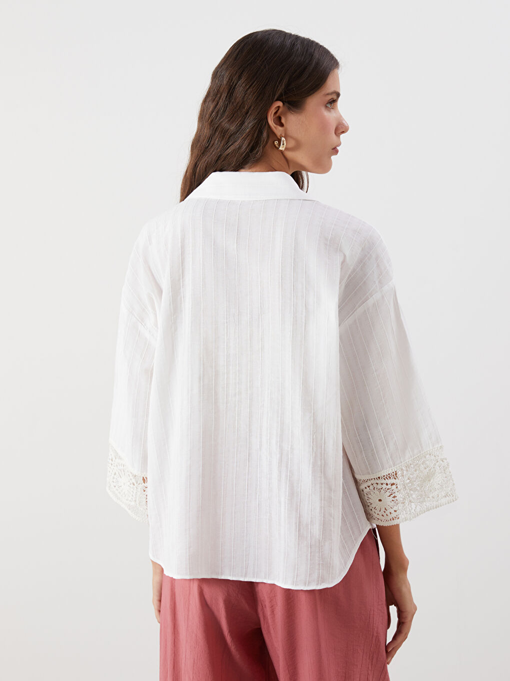 Ekru Dantel Detaylı Oversize Kadın Gömlek-3
