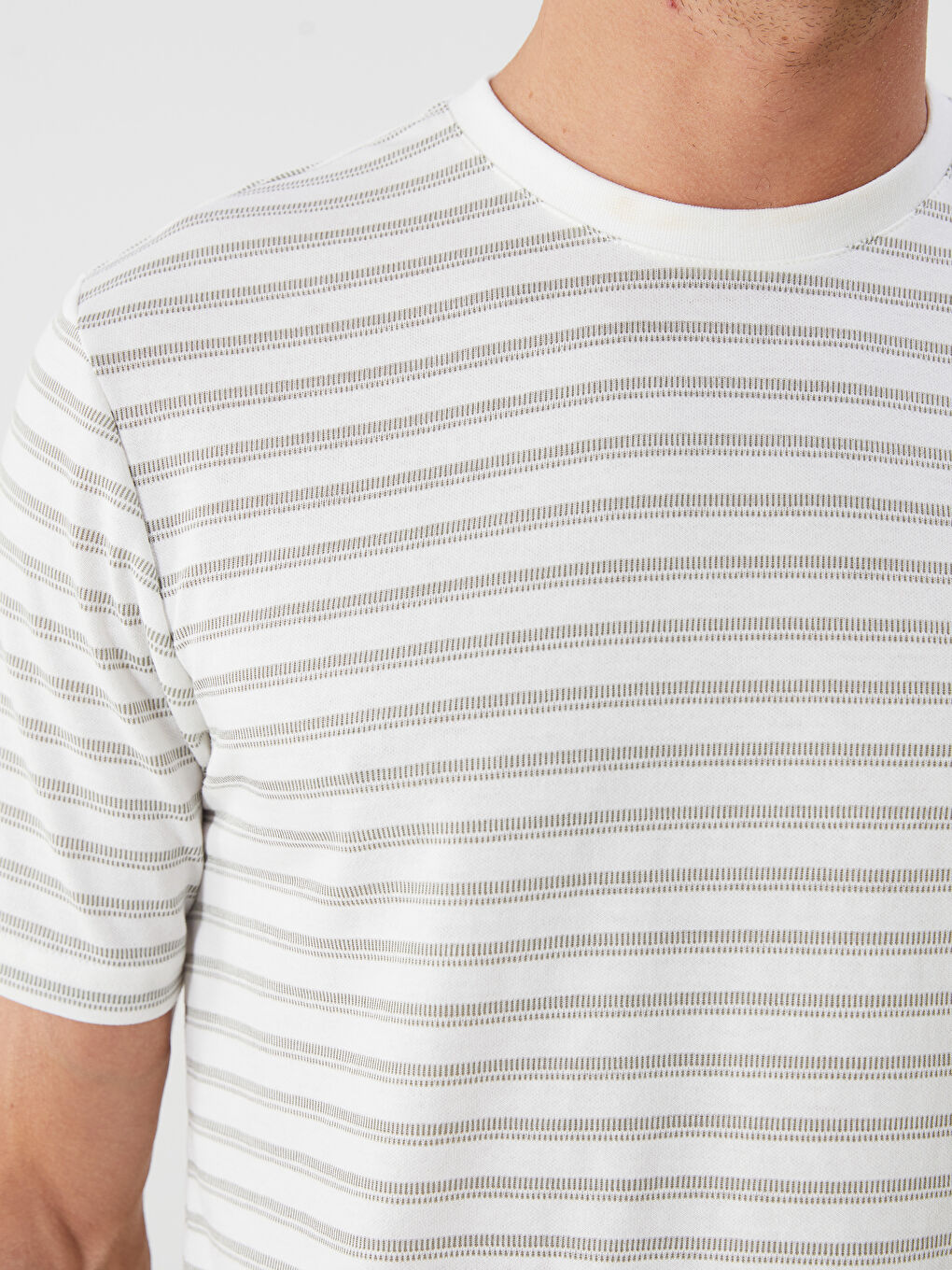 Yeşil Bisiklet Yaka Çizgili Erkek Tişört-2