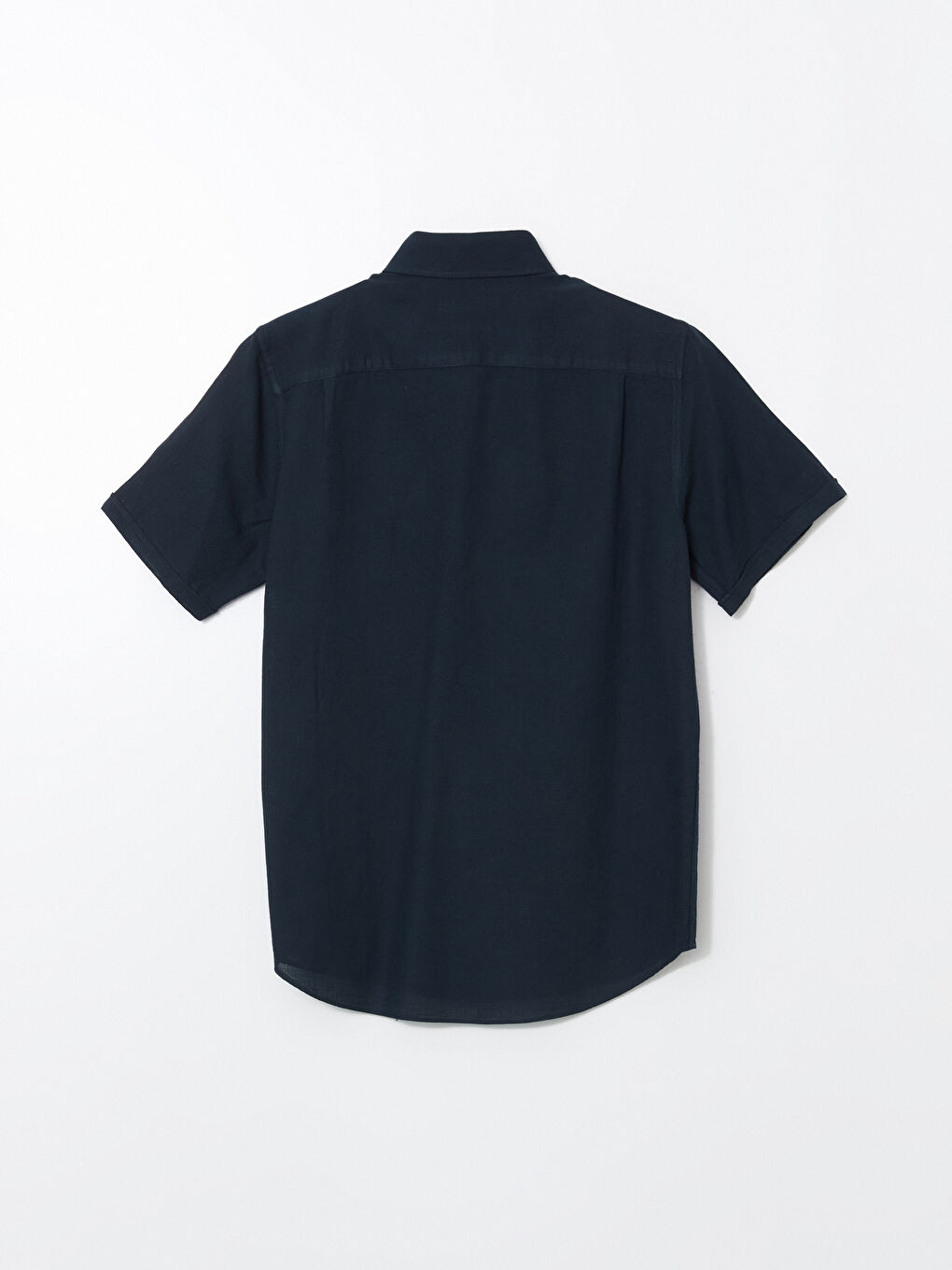 Мужская рубашка стандартного кроя из поплина-10