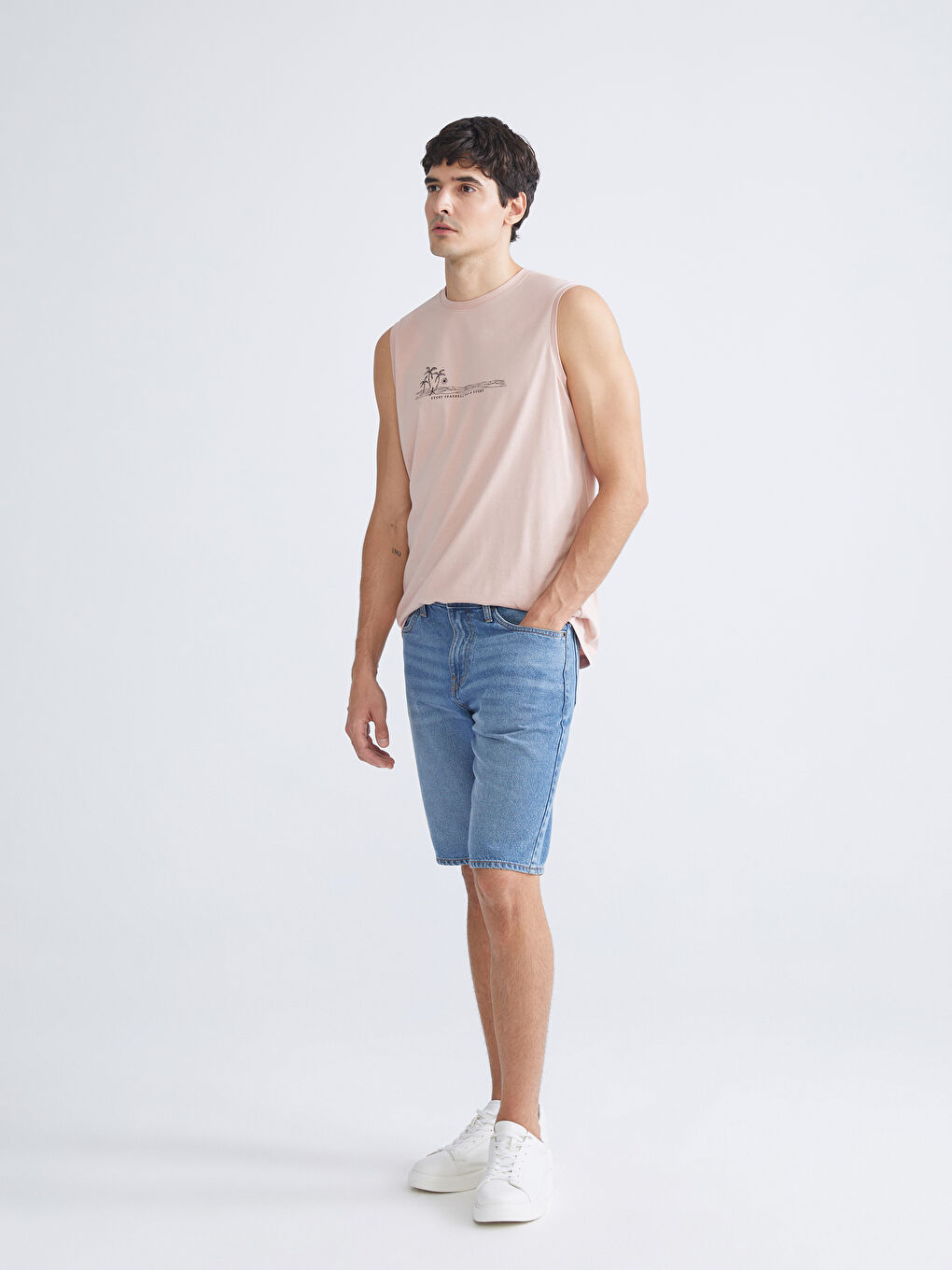 Pembe Bisiklet Yaka Baskılı Erkek Kolsuz Tişört-1