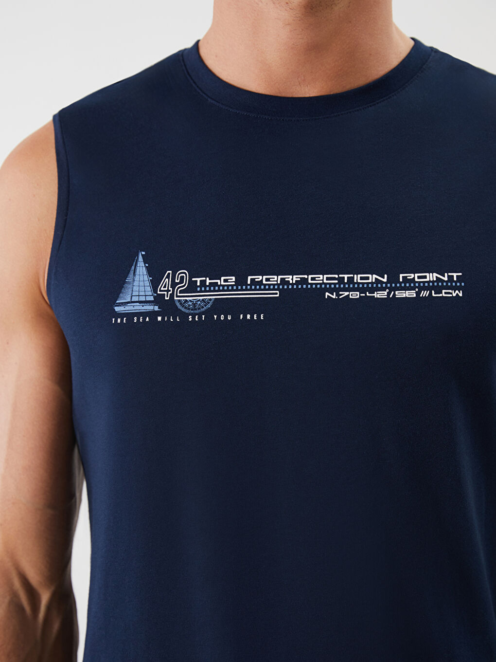 LCWAIKIKI Classic Crew Neck Printed Men's Sleeveless T-Shirt -S5QL03Z8-DWP