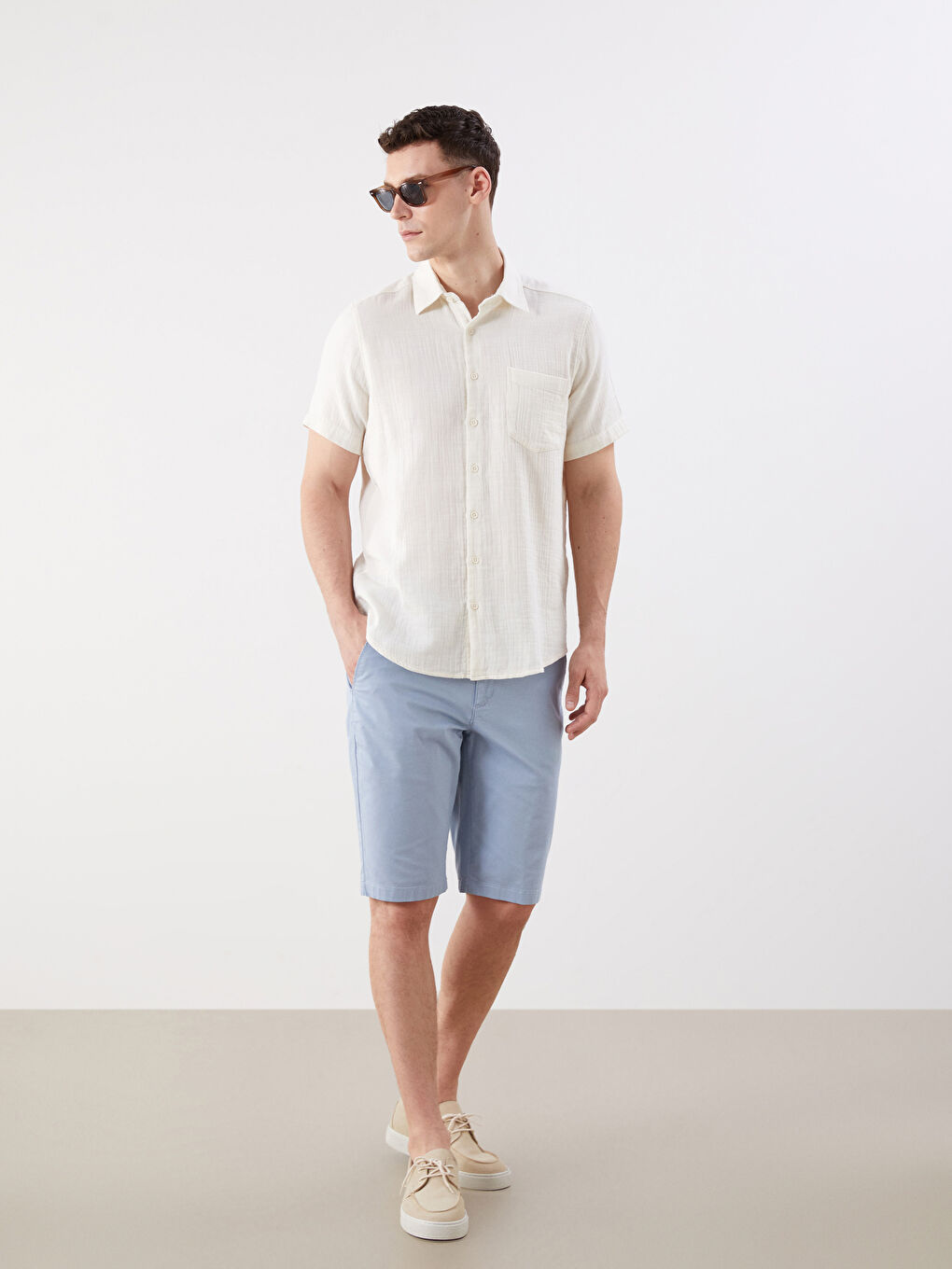 LCWAIKIKI Classic Regular Fit Short Sleeve Men's Shirt -S5QL13Z8-FEF