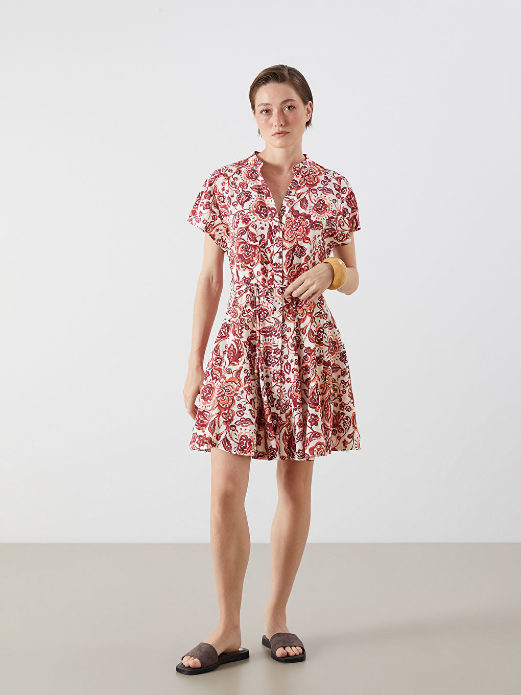 Turuncu Kaçık Yaka Çiçekli Pileli Elbise