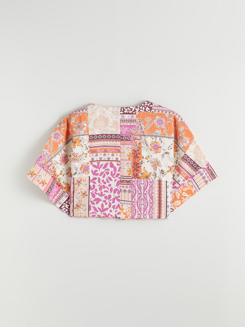 Bluza Crop Od Mešavine Modala Sa Uzorkom I Dvorednim Kopčanjem-5