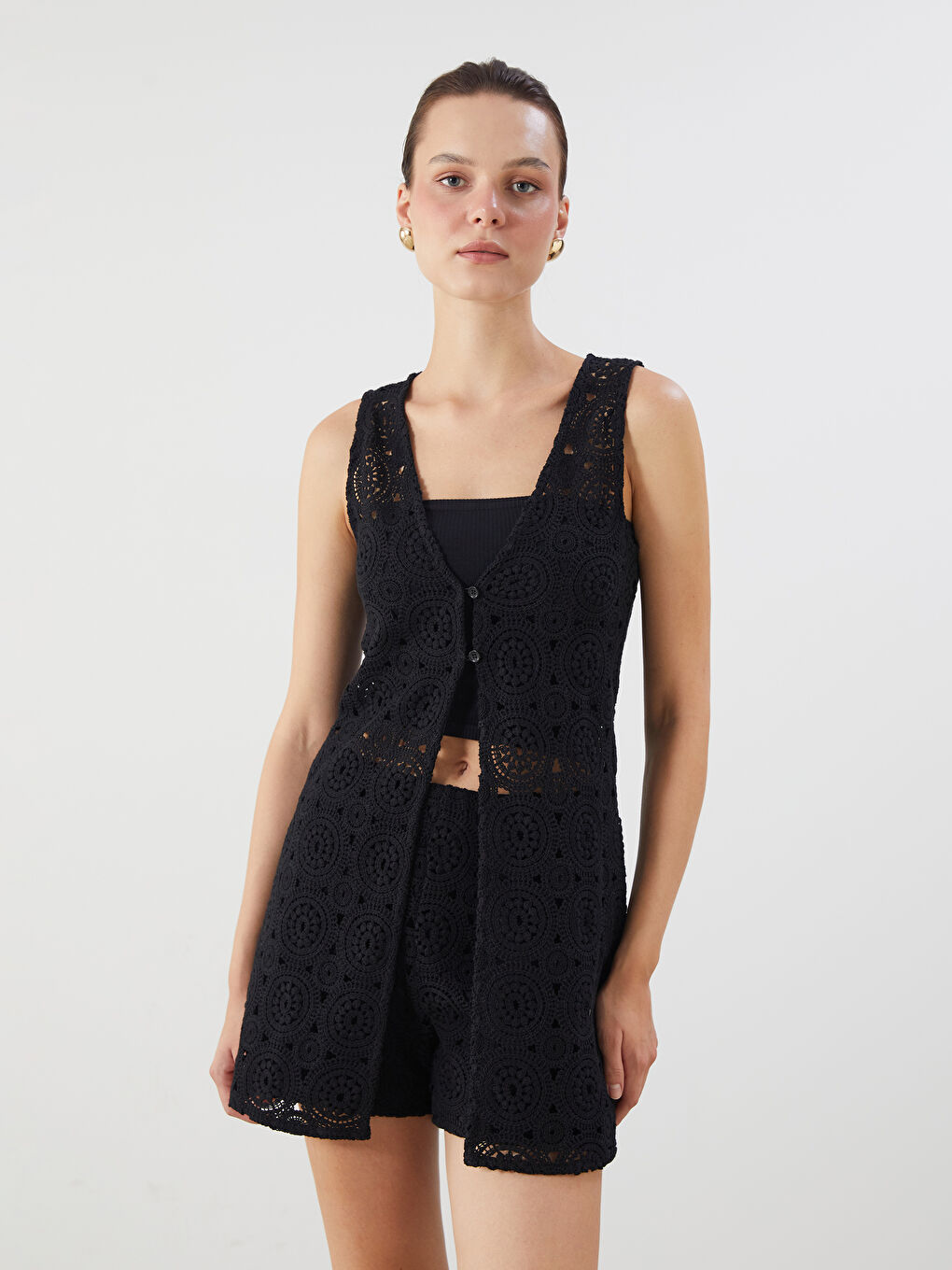 Siyah V Yaka Ajurlu Kadın Kroşe Yelek