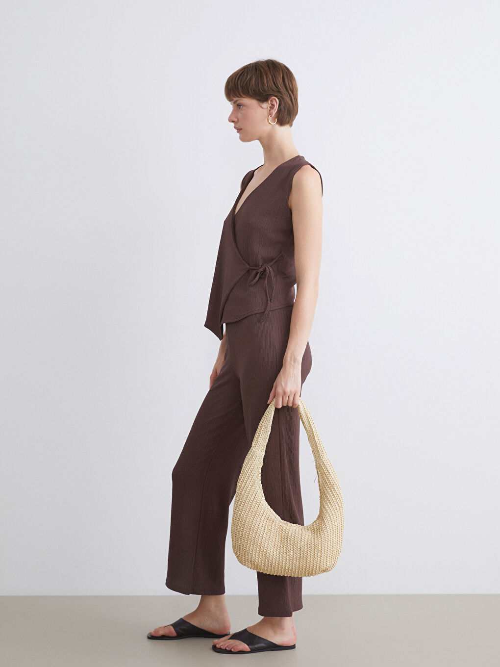 Kahverengi Kruvaze Yaka Dokulu Bluz-1